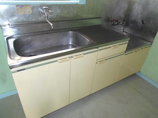 Kitchen. Wide kitchen space.