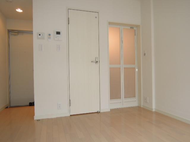 Other room space. It behind is surely pets comfortable life together