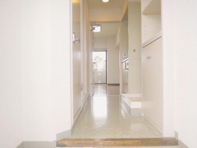 Entrance. This you rent at the station near'm not quite!