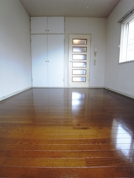 Living and room. shopping ・ Commute ・ Is a convenient Tsudanuma to go to school.