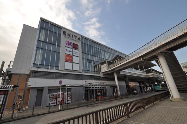 Shopping centre. Ekita until fouling et al 1200m