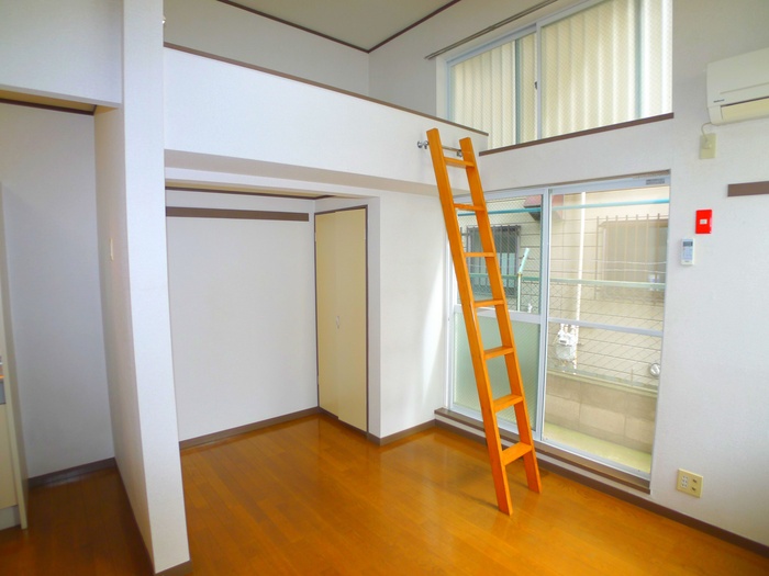 Living and room. Able If brokerage commissions 0.525 months