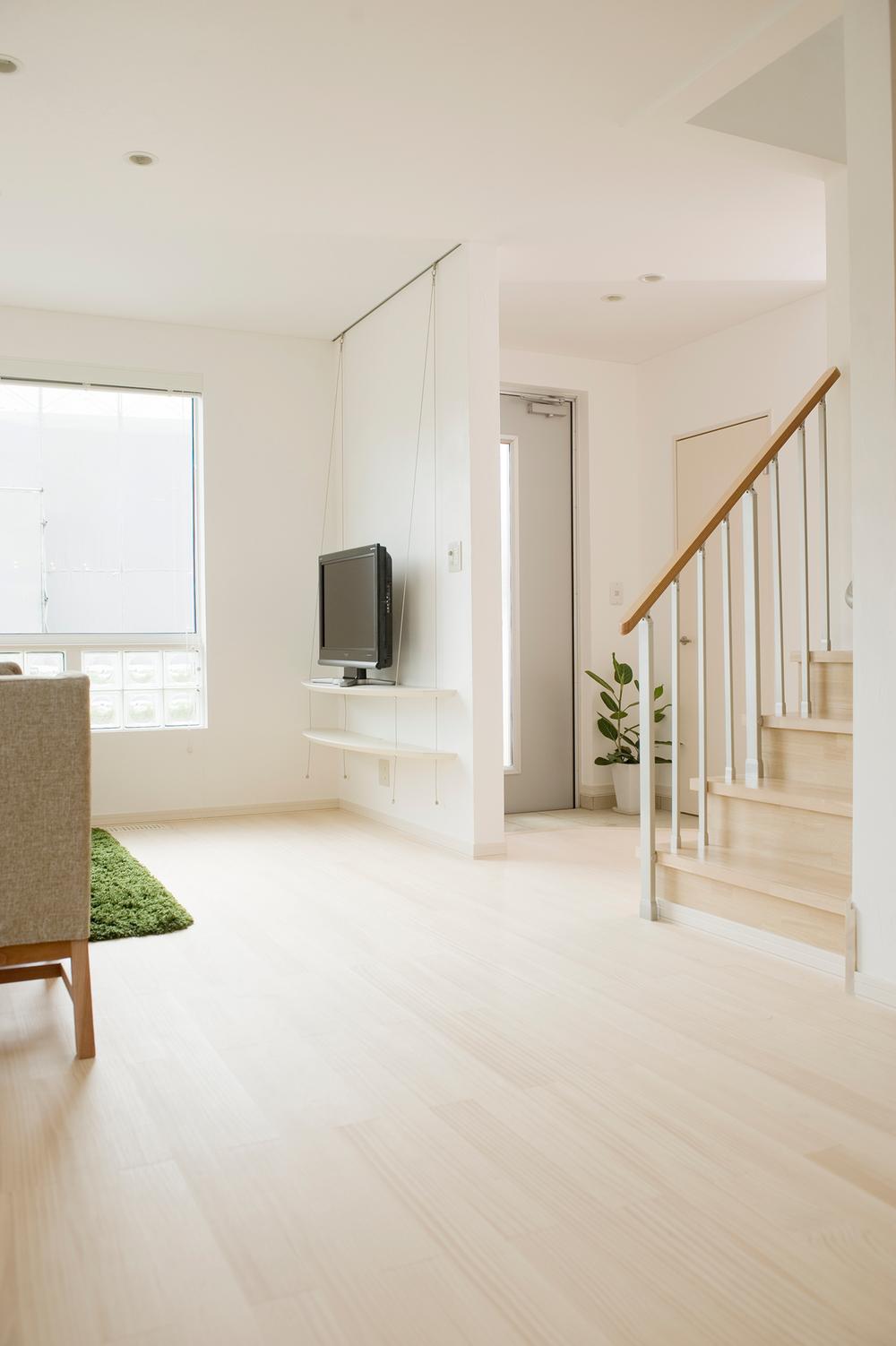 Building plan example (introspection photo). Floor of solid pine will heal daily fatigue. (Natural paints used)