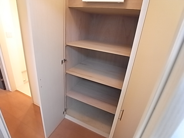 Receipt. There is also housed in the hallway. It is surprisingly important point.