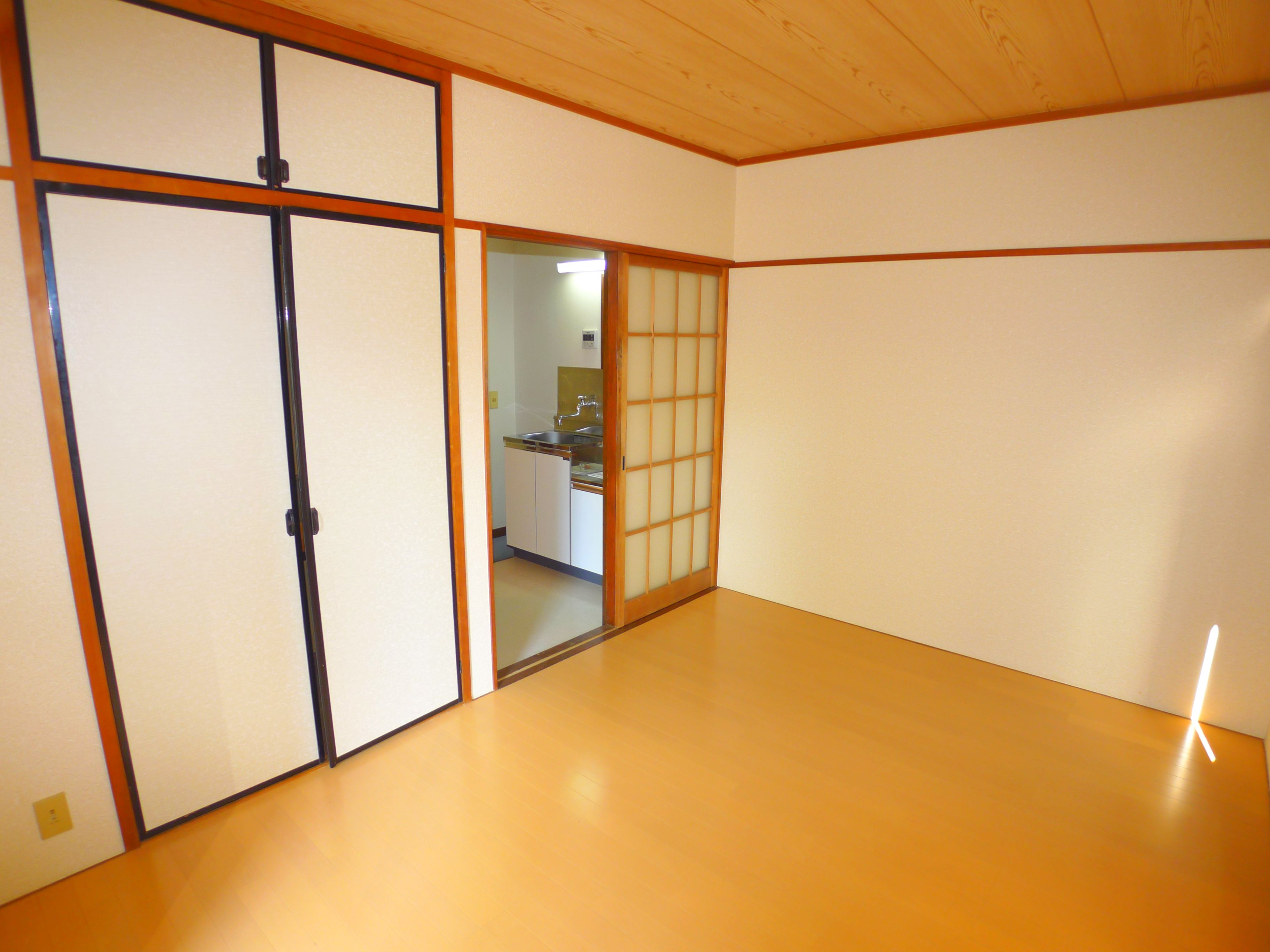 Living and room. ☆ Able If brokerage commissions 0.525-month ☆