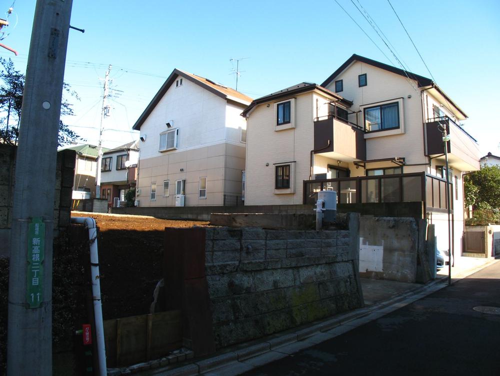 Local photos, including front road. Local (12 May 2013) Shooting