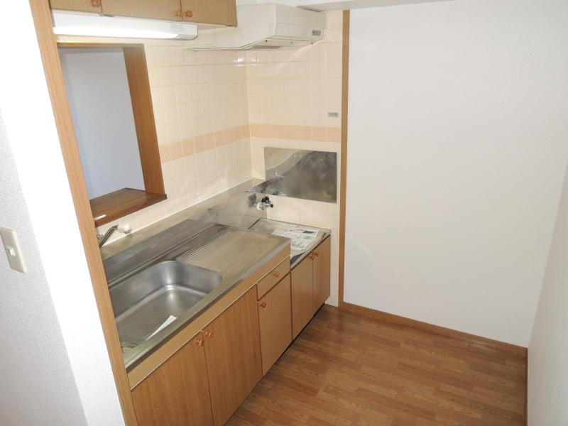 Kitchen. Kitchen space is also very spacious also easy to space cuisine