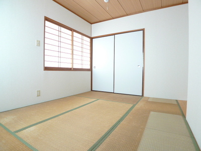 Living and room. Room 2