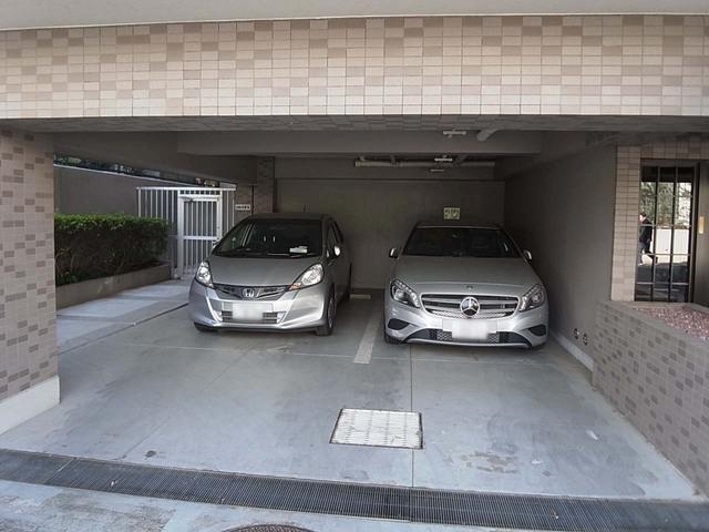 Parking lot