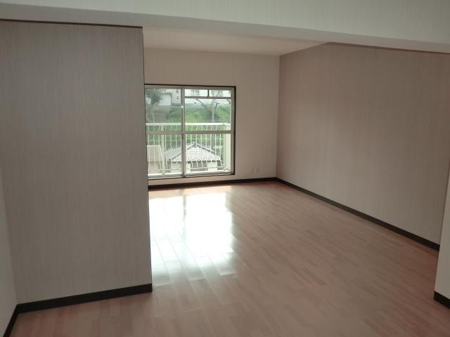 Living. Spacious LDK