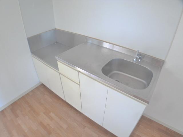 Kitchen. It is a two-necked stove put kitchen.