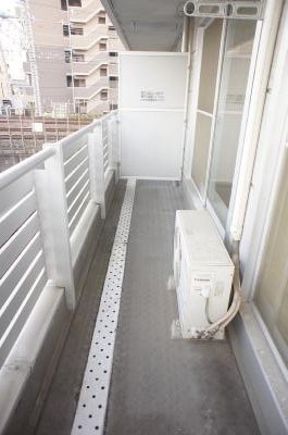 Balcony. Happy to your laundry spacious on the balcony