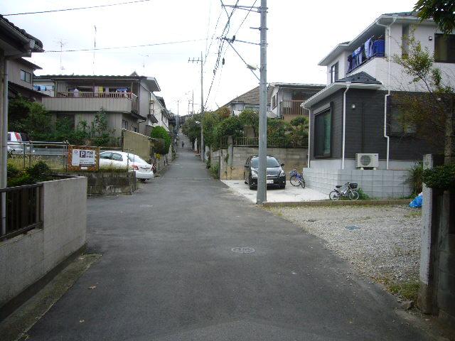 Local photos, including front road. Local (September 2013) Shooting