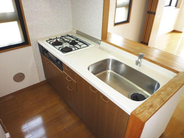 Kitchen. 3-neck is a system Kitchen