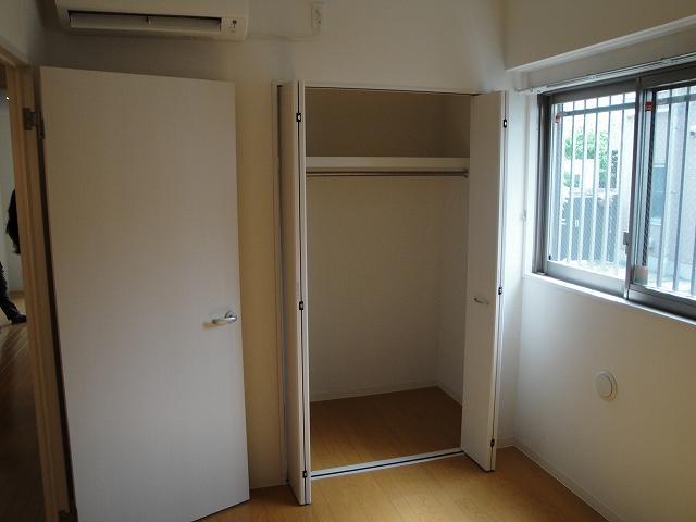 Receipt. Storage with depth Enter lot