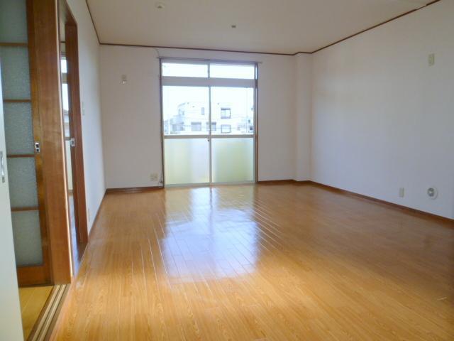 Living and room. Beautiful flooring is vinyl flooring