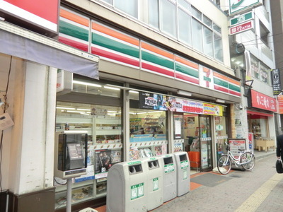 Convenience store. 360m to Seven-Eleven (convenience store)