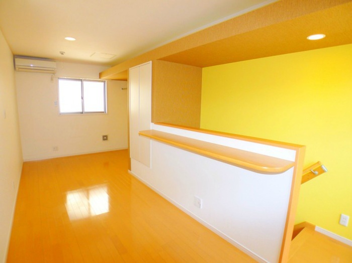 Living and room. ☆ Able If brokerage commissions 0.525-month ☆