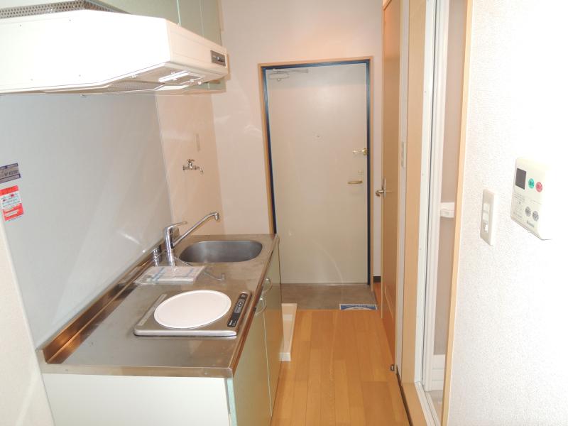 Other room space. Also spacious around the kitchen