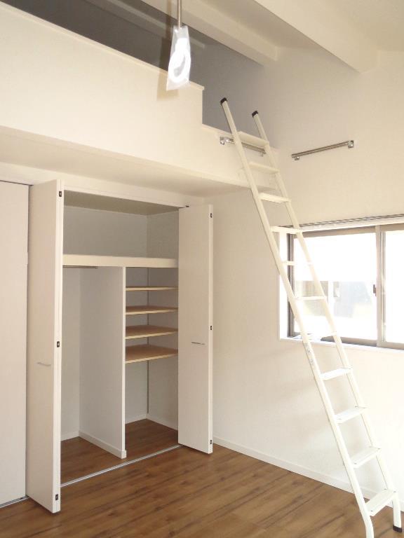 Building plan example (introspection photo). Building plan example (No. 1 place) building price 13 million yen, Building area 94.87 sq m