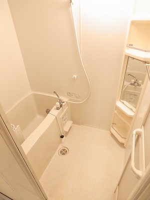 Bath. Also equipped with 1K Yet bathroom reheating function!