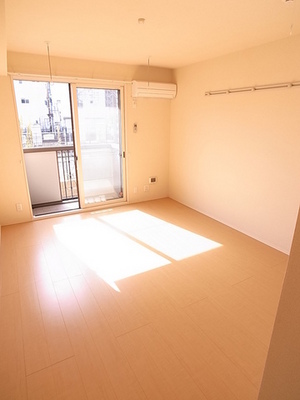 Living and room. please look, This day. Bright room