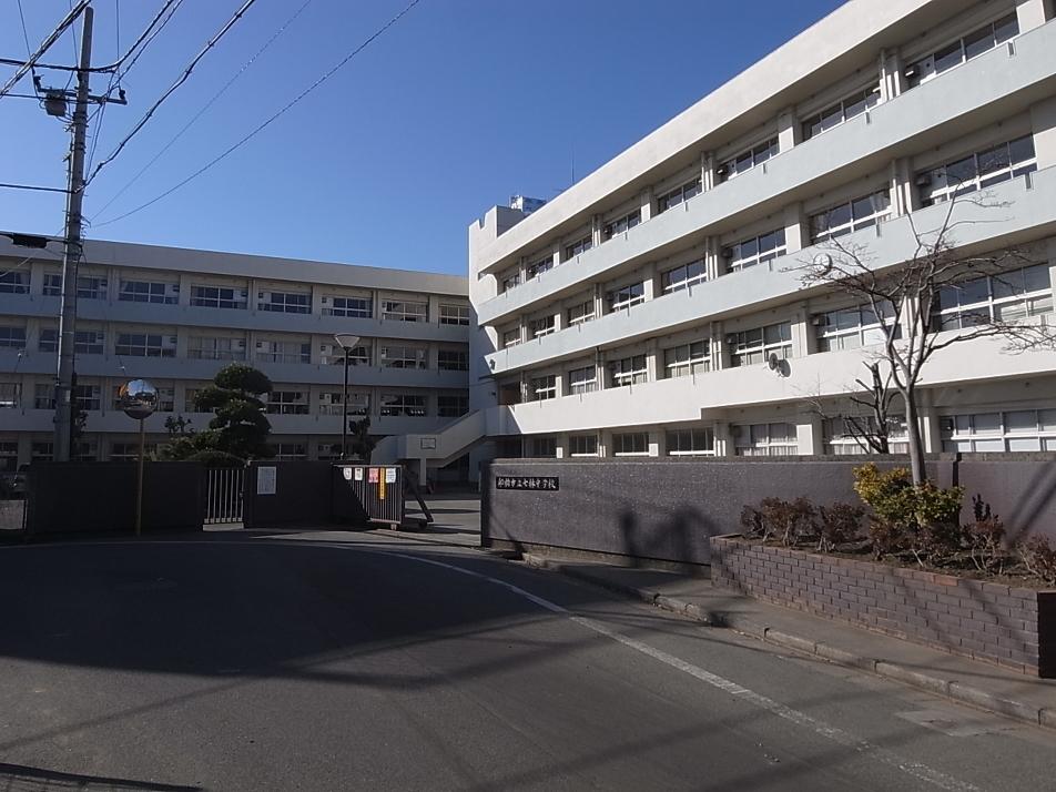 Junior high school. 1025m to Funabashi Municipal Nanabayashi junior high school