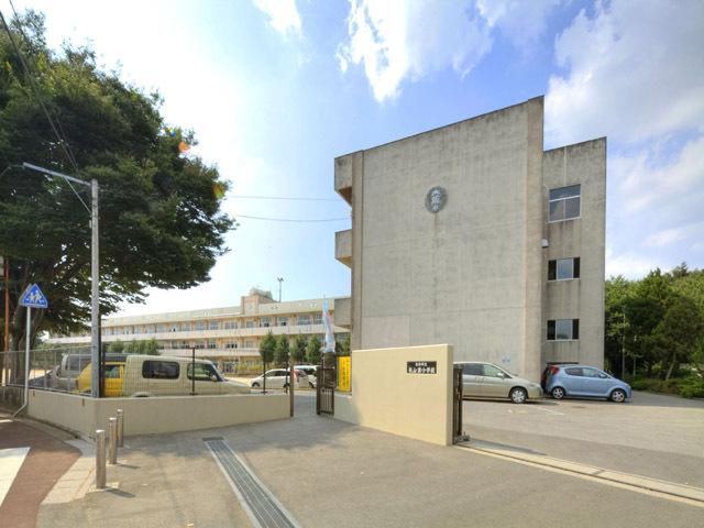 Primary school. 533m to Funabashi Municipal Yakuendai Elementary School