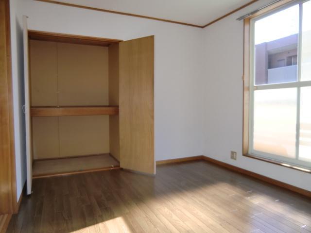 Receipt. Storage also there is also a storage capacity because there is 1 minute Pledge