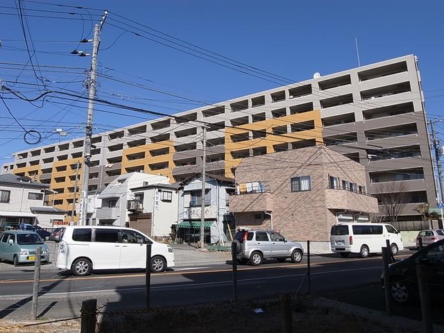 Local appearance photo. All 133 units in front of the station Big community
