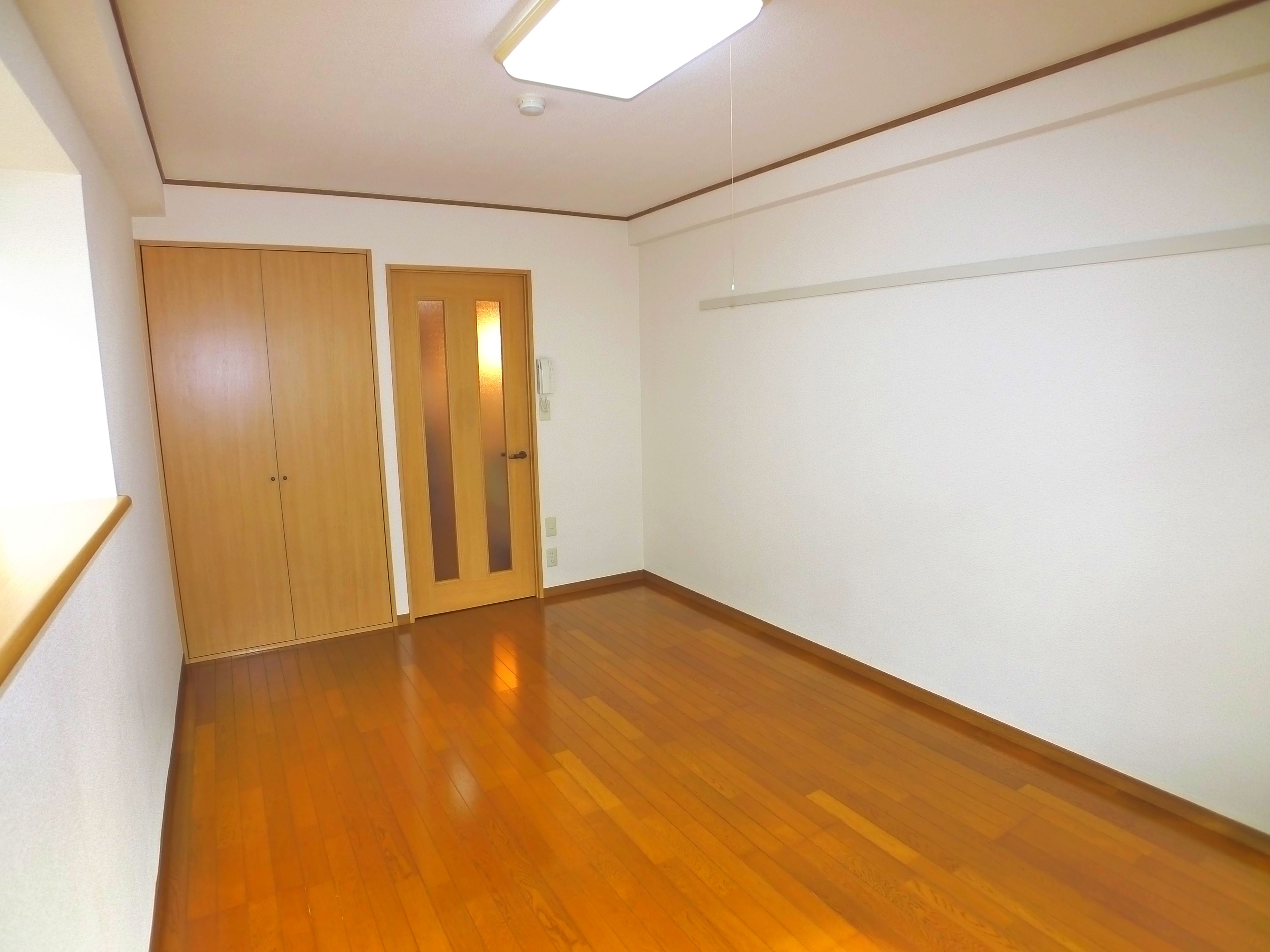 Living and room. ☆ Able If brokerage commissions 0.525-month ☆