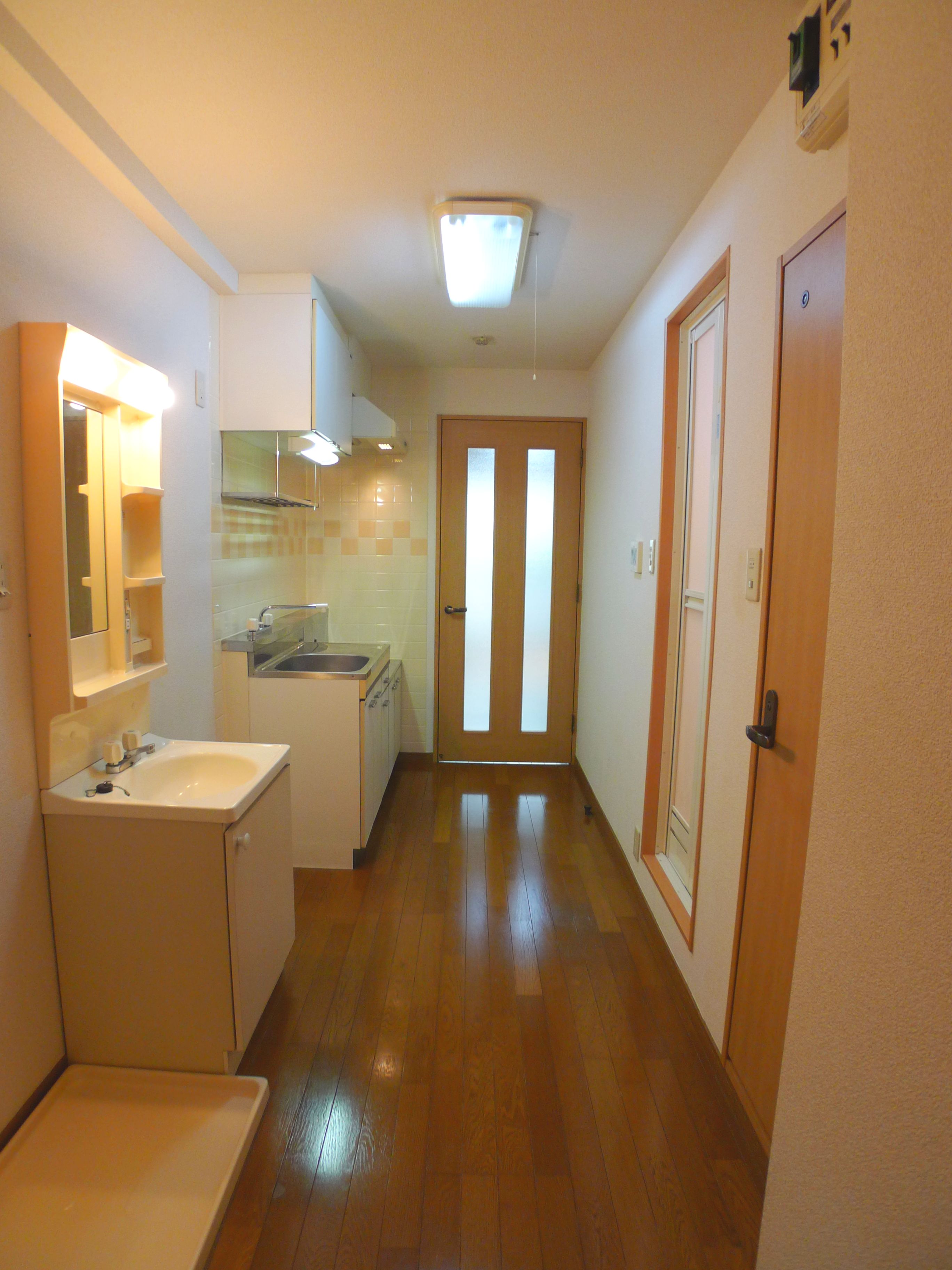 Entrance. ☆ The room looking for Able Shimousa Zhongshan shop ☆ 047-302-8118 ☆