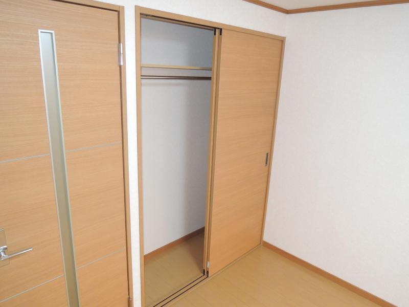 Receipt. It seems to enter clothes a lot