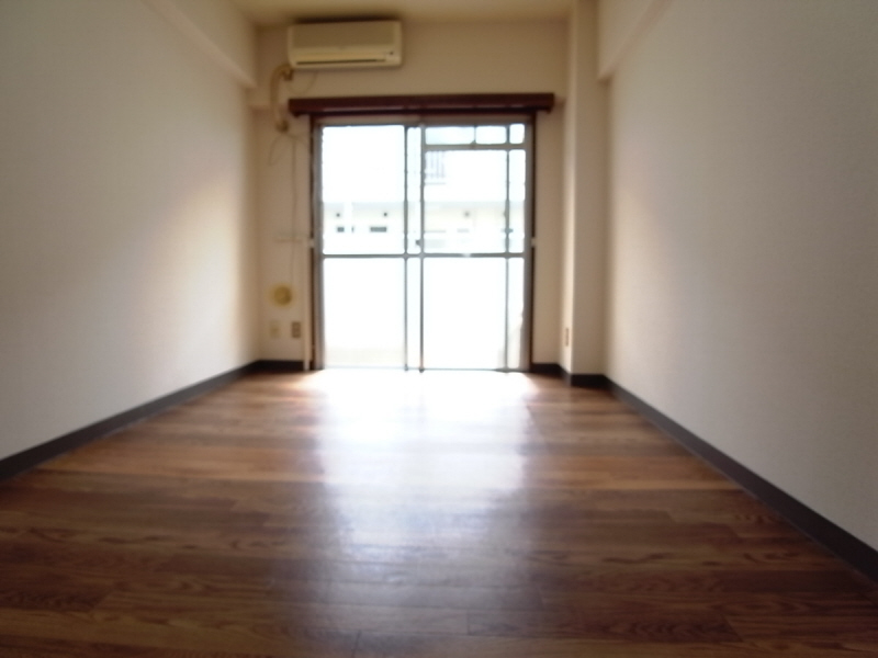 Living and room. Spacious Hiroshi 6 Shitsujo! Easy-to-use Mato