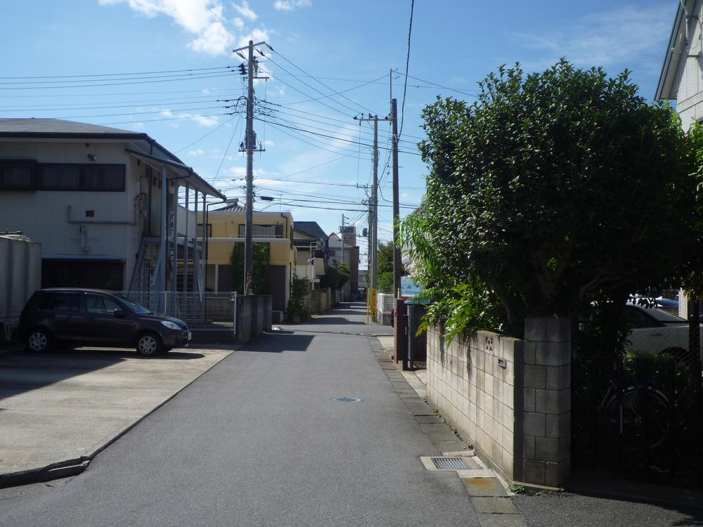 Local photos, including front road. Local (September 2013) Shooting