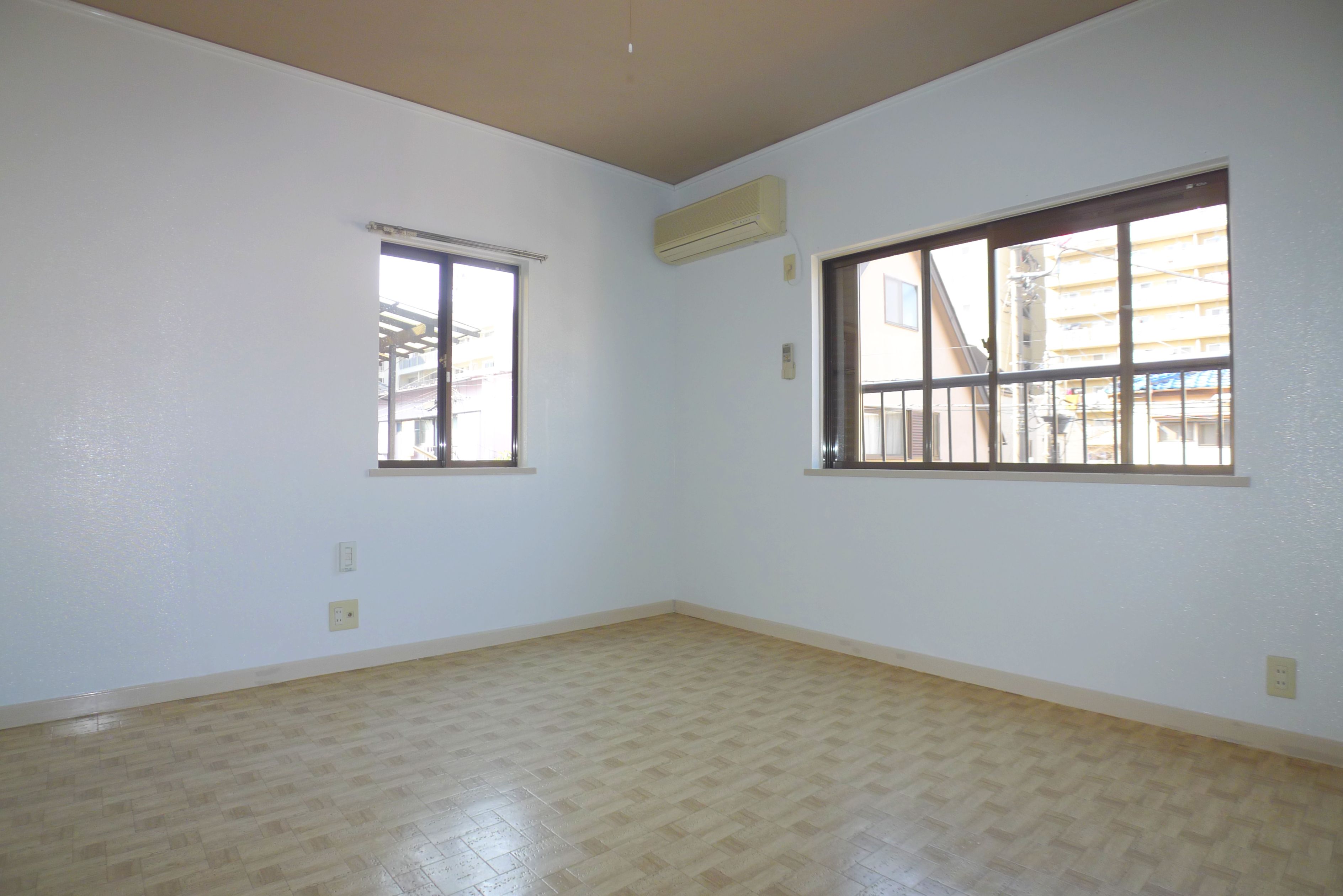 Living and room. Looking for room to Able Shimousa Zhongshan shop