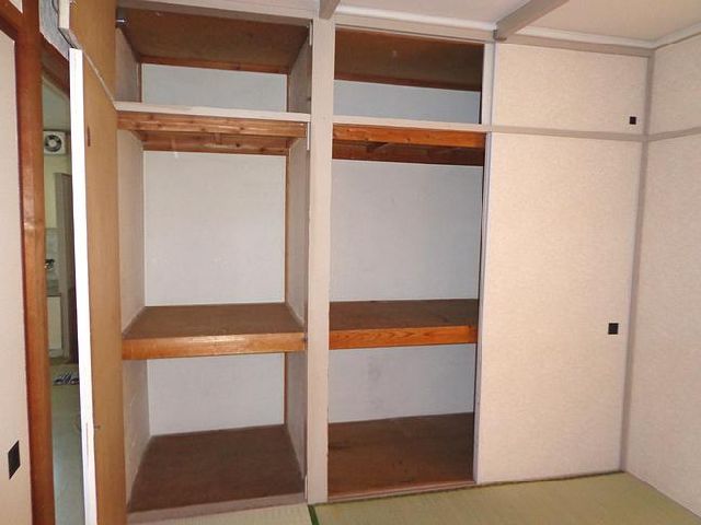 Receipt. The kitchen is gas stove correspondence.