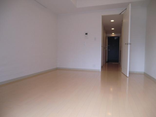 Living and room. It is spare even put double bet if only this