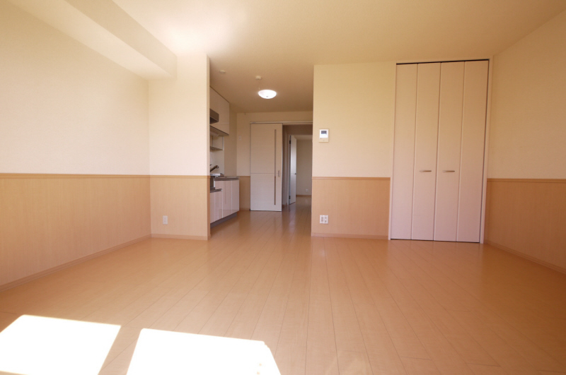 Living and room. I'm good is still spacious living