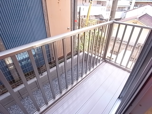 Balcony. Veranda.