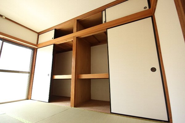 Receipt. Closet is 2 between the minute