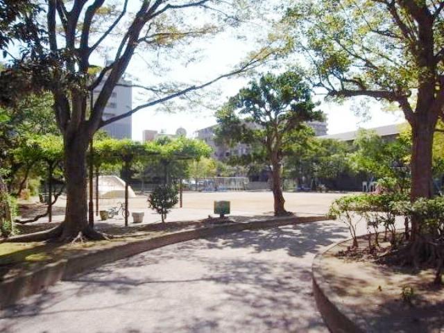 park. 480m to Hongo park