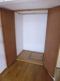 Other. I'm glad a large storage with ☆