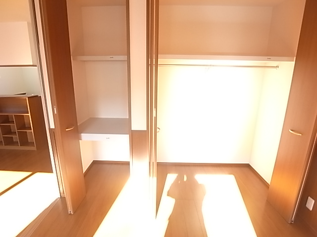 Receipt. Storage space.