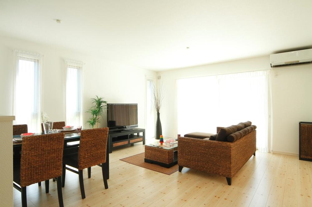 Building plan example (introspection photo). We offer a rich plan. I'd love to, Please consult! Ground improvement costs to the plan example building price ・ It includes residential land outside the connection costs. Building plan example building price 17,550,000 yen building area 99.18m2