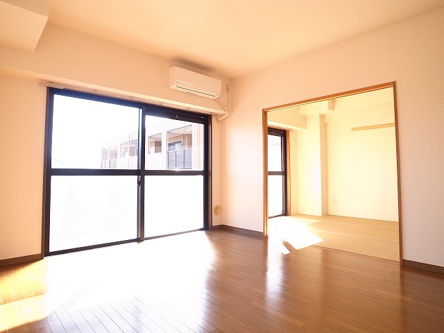 Living and room. I think you longing I counter kitchen.