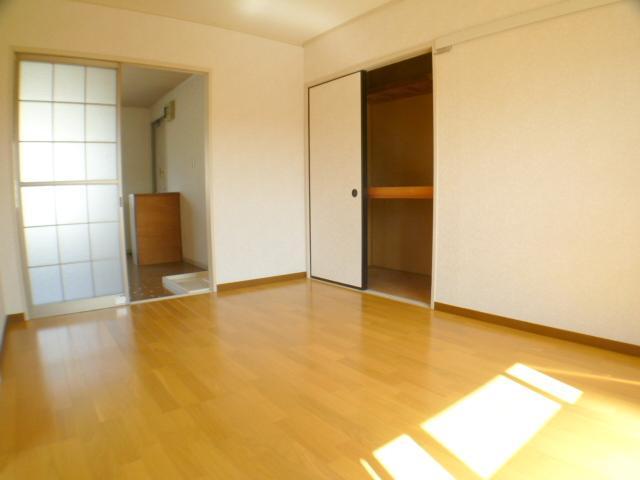 Living and room. Sunny Western-style