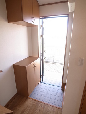 Entrance. Relaxed some entrance space ☆