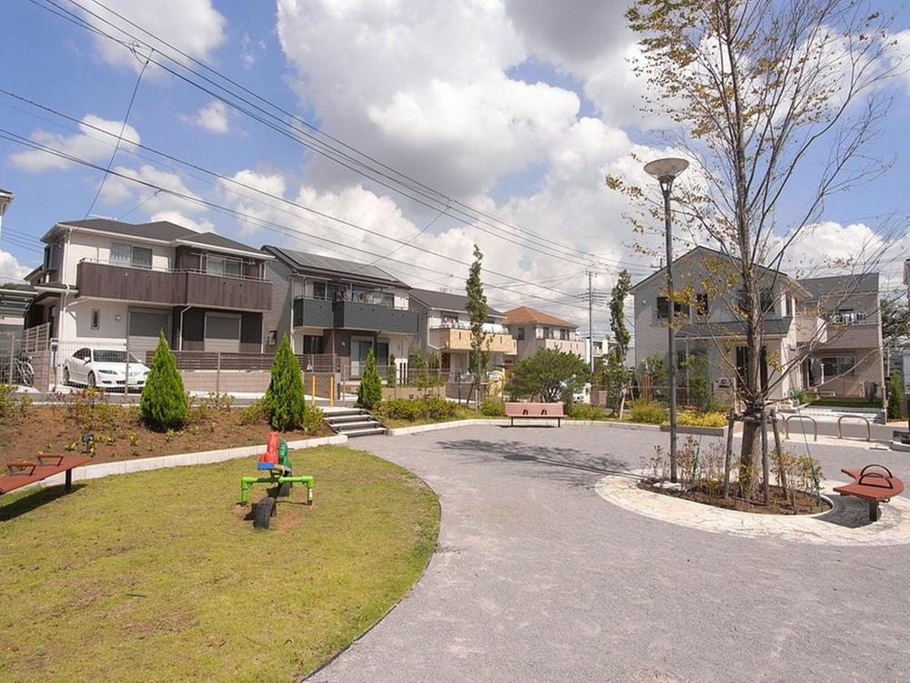 Sale already cityscape photo. Sale already the city average