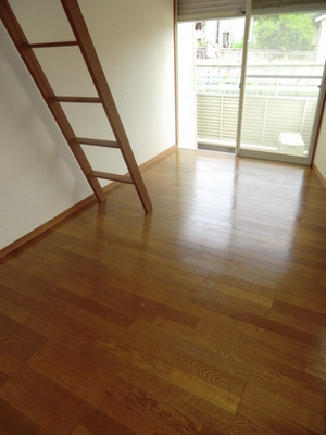 Living and room. Good per yang